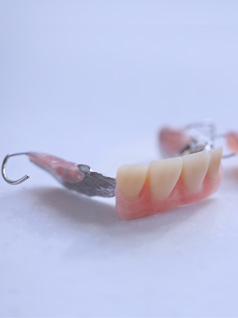 Denture